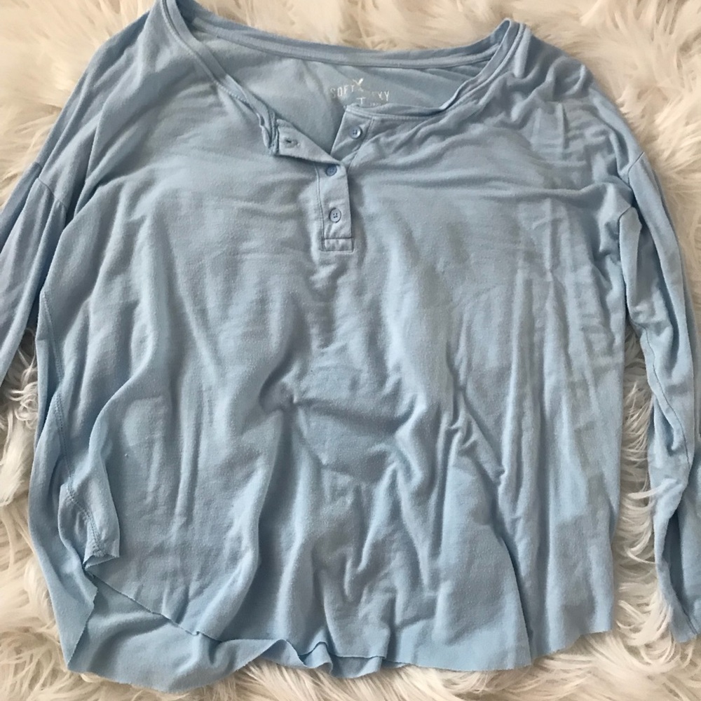 soft and sexy 3/4s tee shirt